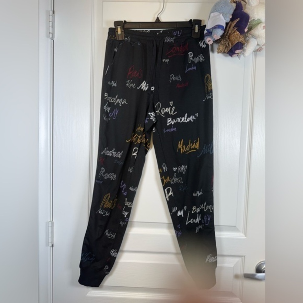 LuLaRoe Rise Collection - Infinite Joggers - Black Paris London Rome Size XS EUC